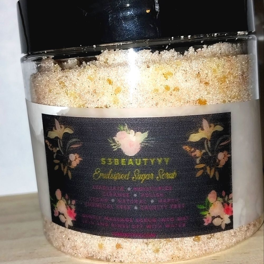Hand crafted natural Brown Sugar Snicker doddle Emulsified sugar scrub